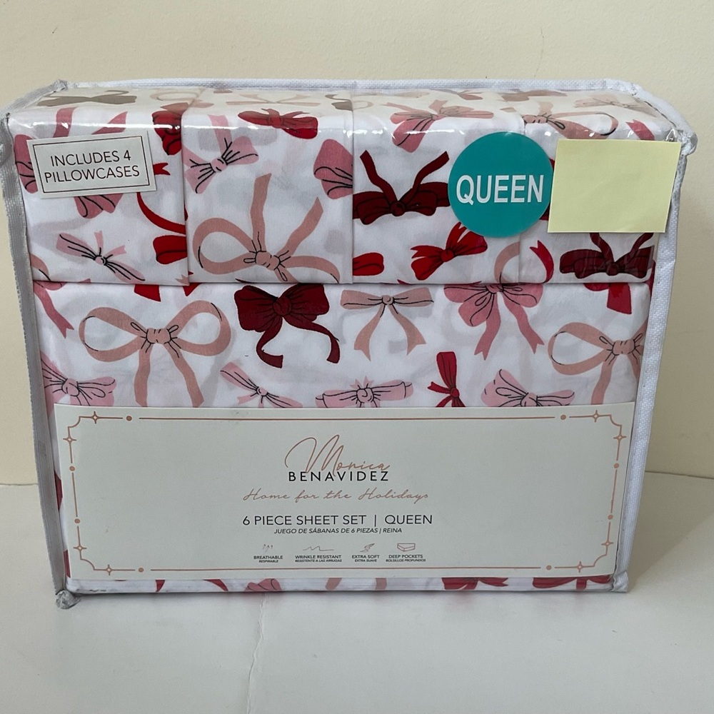 Monica  Benavidez QUEEN Red Bow 6pc Sheet Set